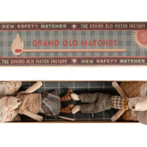 Maileg - Grandma & Grandpa mice in matchbox